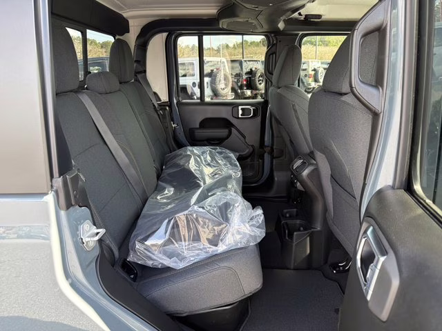 2026 Anvil Clearcoat Jeep Gladiator Sport S 4X4 Truck