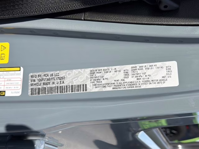 2026 Anvil Clearcoat Jeep Gladiator Sport S 4X4 Truck