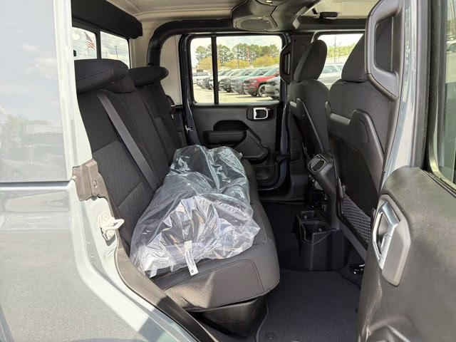 2026 Anvil Clearcoat Jeep Gladiator Mojave 4X4 Truck