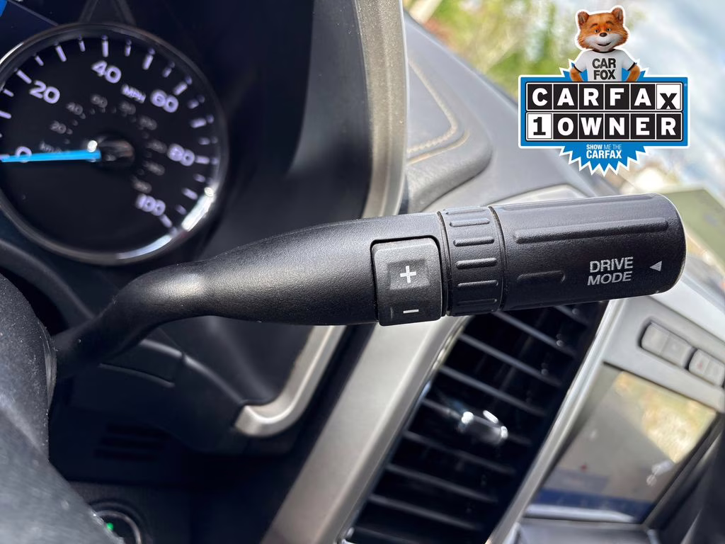 2021 Red Metallic Ford Super Duty F-350 SRW Lariat 4X4 Truck