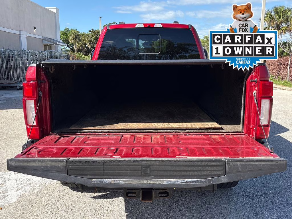 2021 Red Metallic Ford Super Duty F-350 SRW Lariat 4X4 Truck