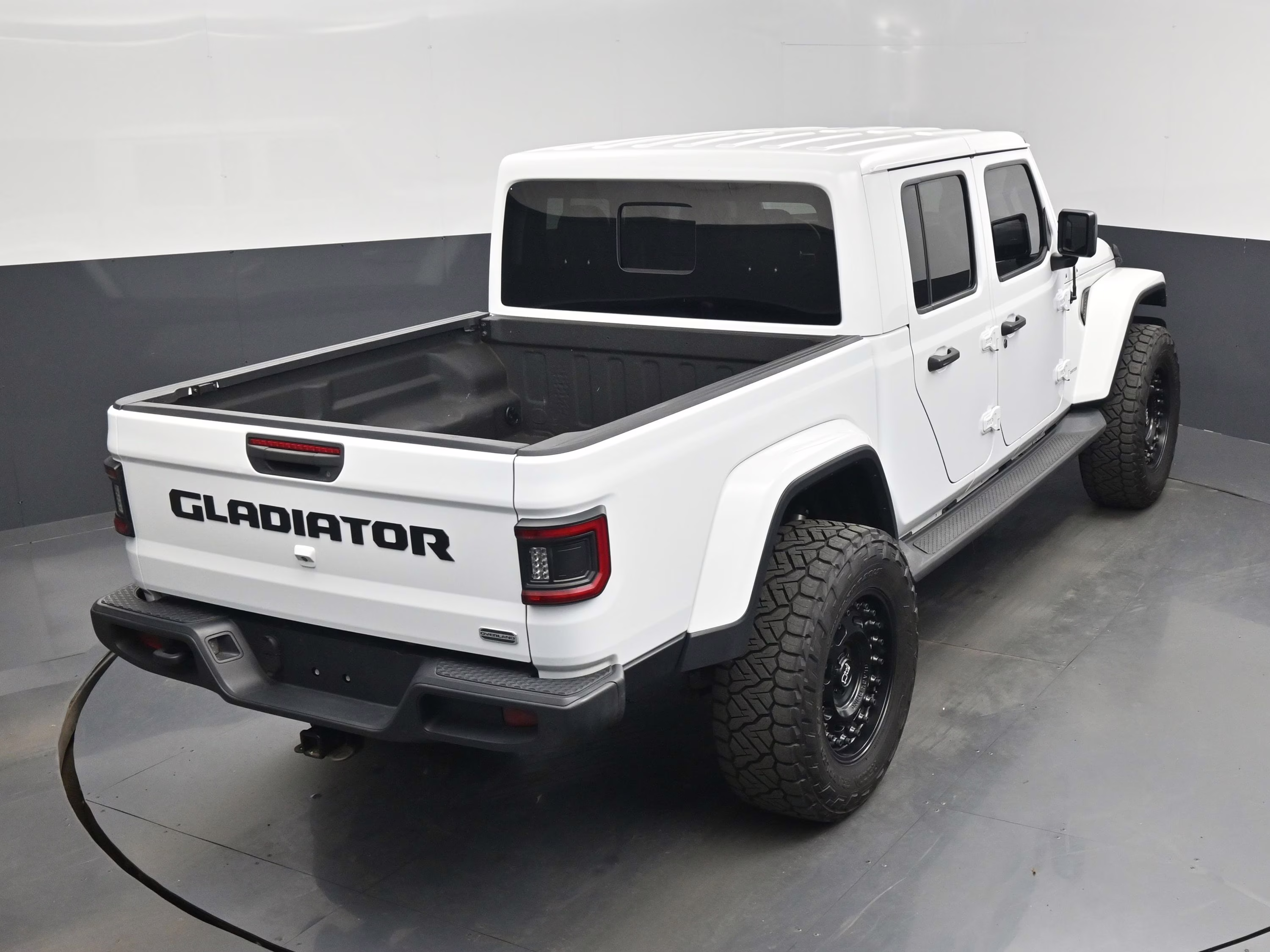 2020 Bright White Clearcoat Jeep Gladiator Overland 4X4 Truck