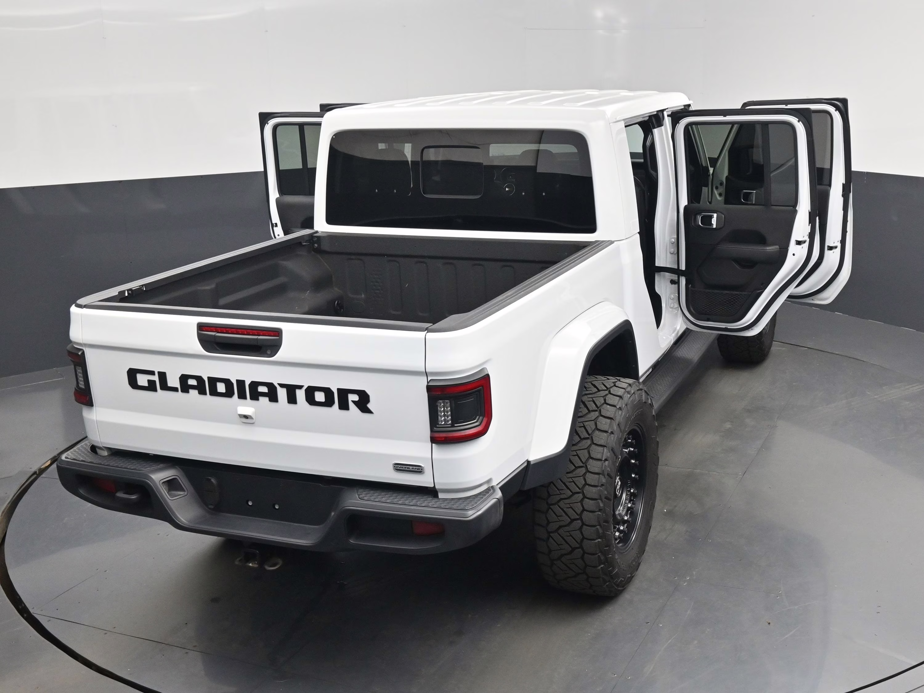 2020 Bright White Clearcoat Jeep Gladiator Overland 4X4 Truck