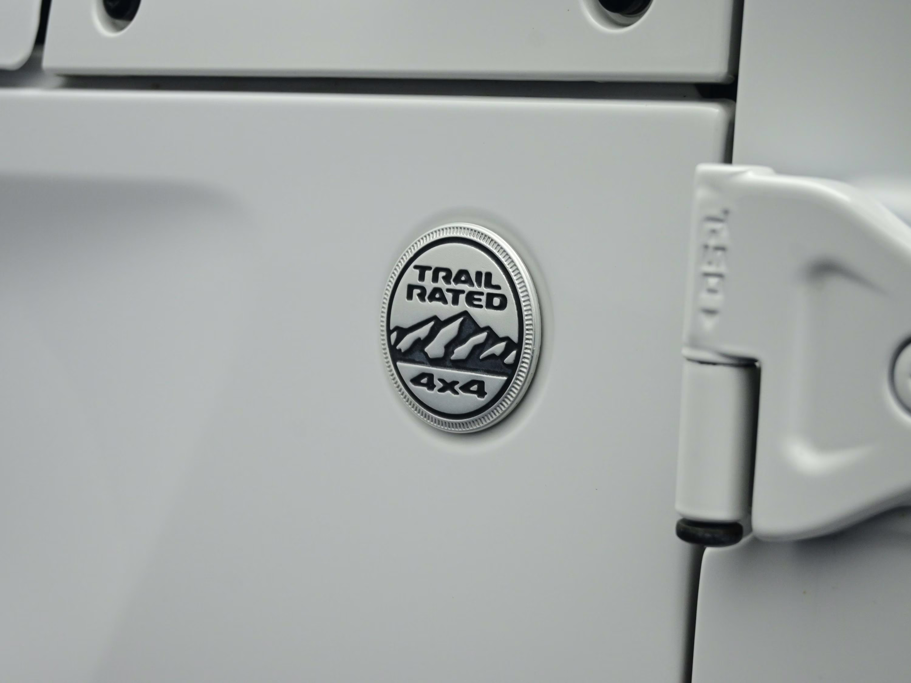 2020 Bright White Clearcoat Jeep Gladiator Overland 4X4 Truck