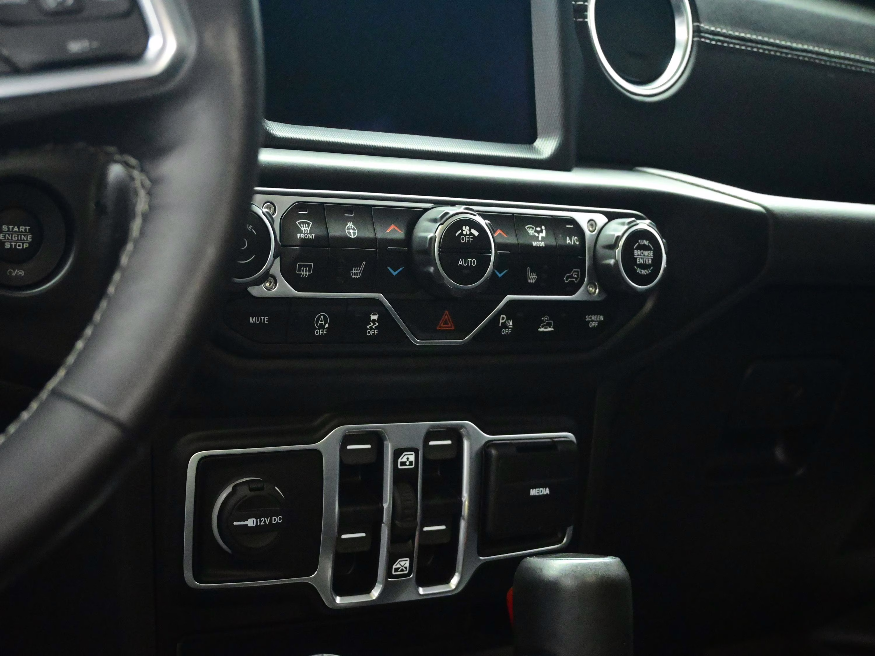 2020 Bright White Clearcoat Jeep Gladiator Overland 4X4 Truck