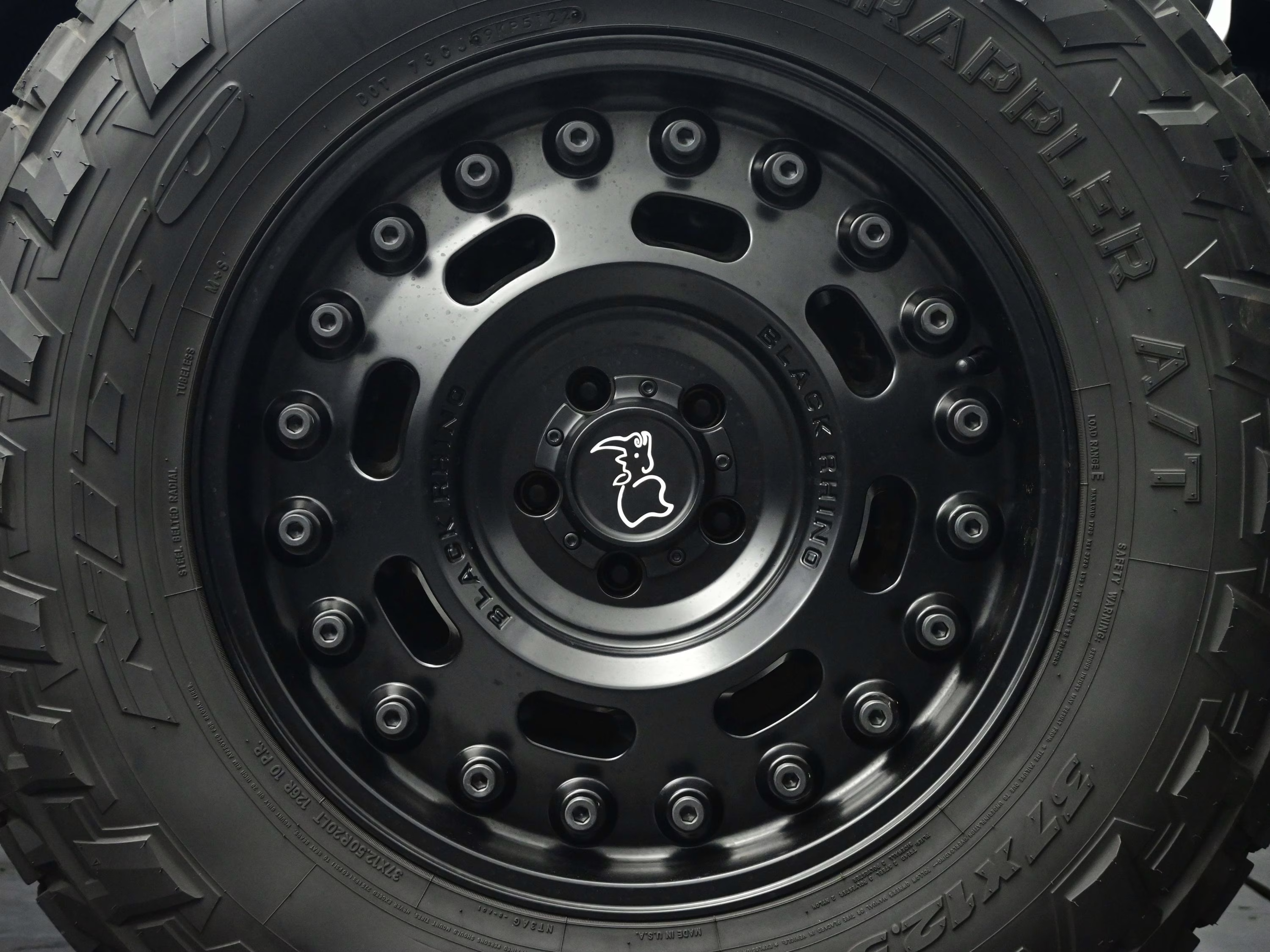 2020 Bright White Clearcoat Jeep Gladiator Overland 4X4 Truck