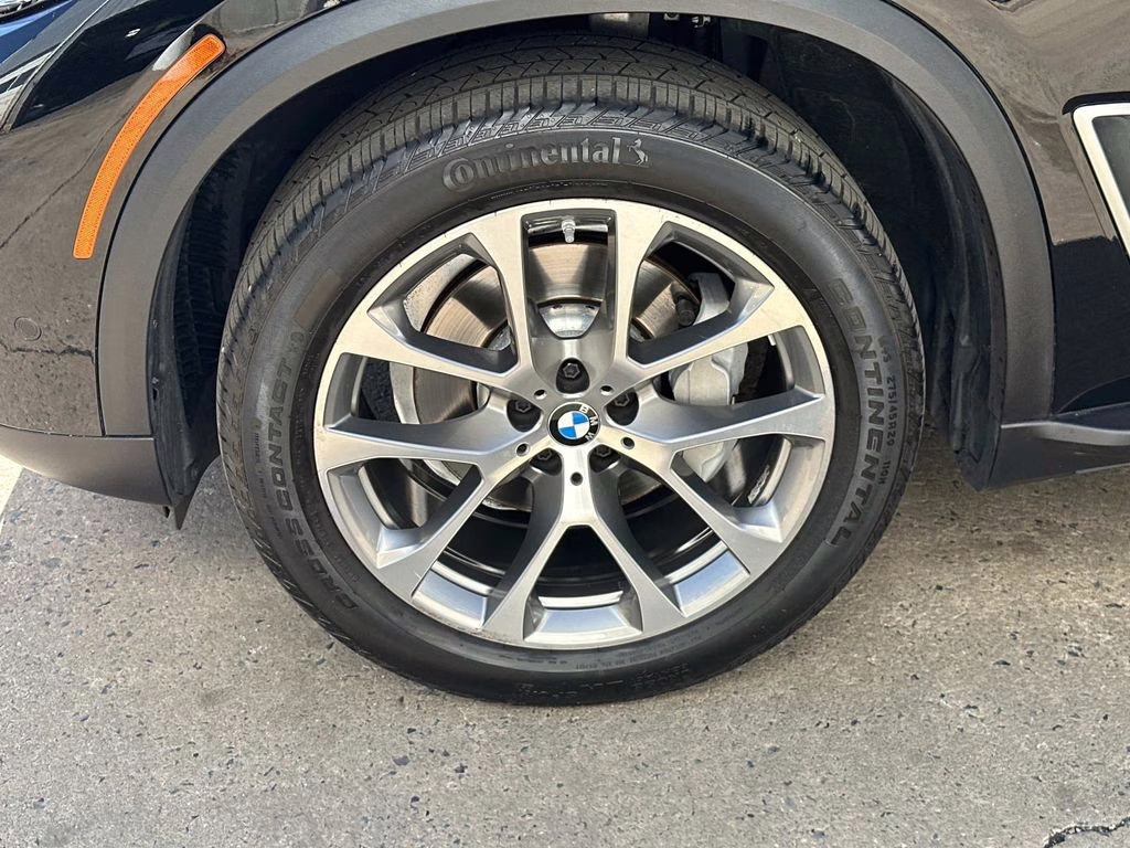 2023 Jet Black BMW X5 xDrive40i AWD SUV