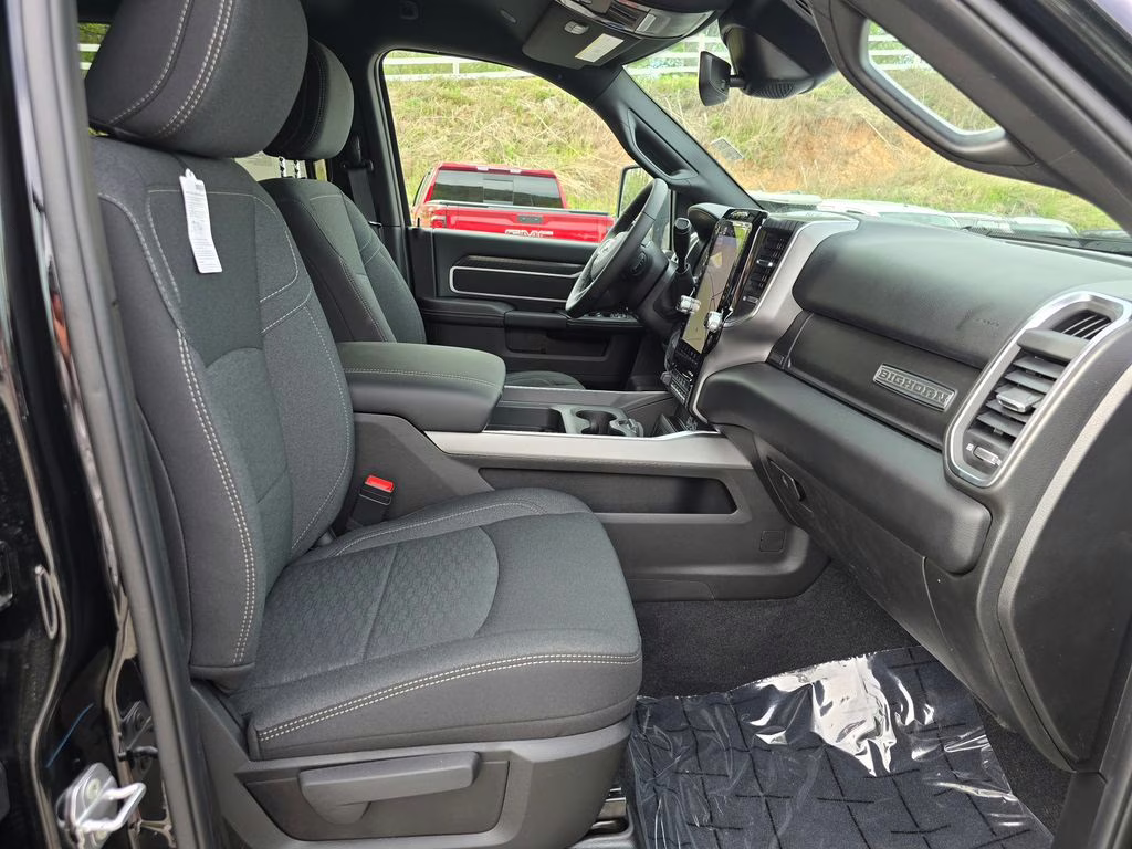 2026 Diamond Black Crystal Pearlcoat Ram 3500 Big Horn 4X4 Truck