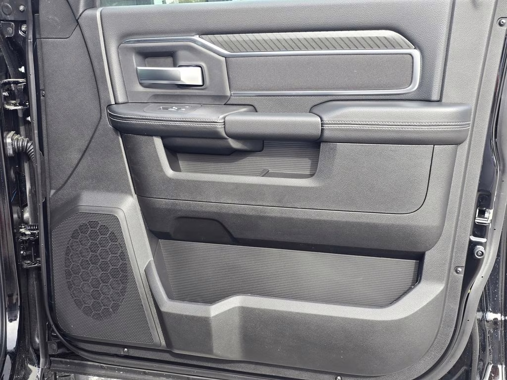 2026 Diamond Black Crystal Pearlcoat Ram 3500 Big Horn 4X4 Truck