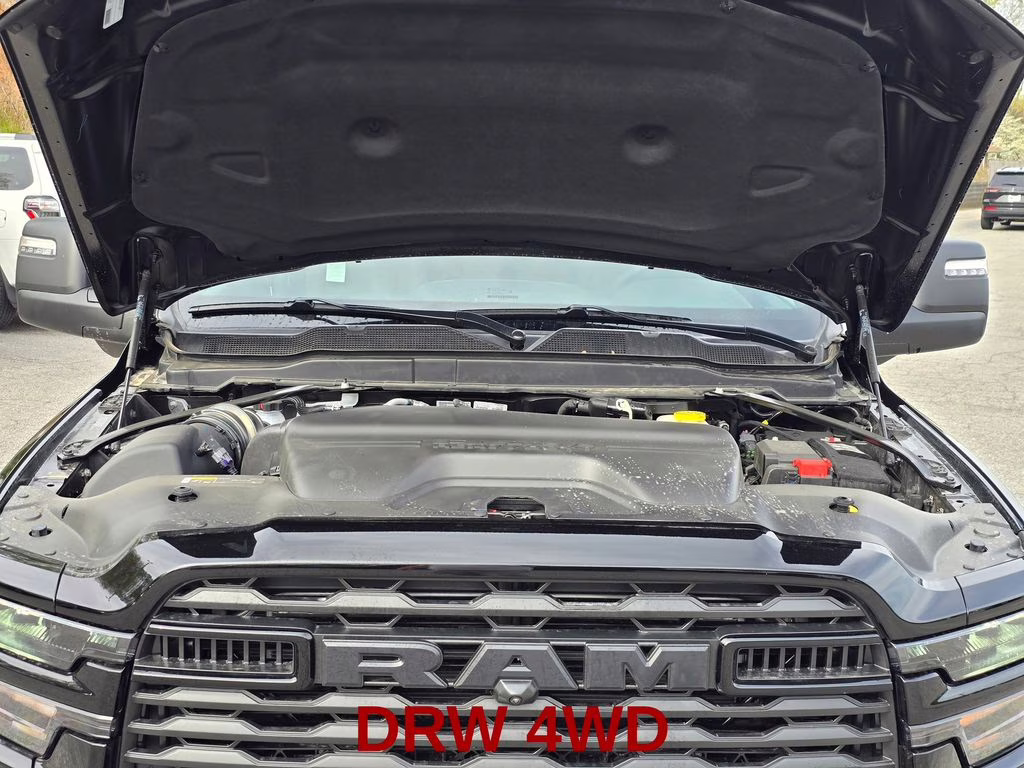 2026 Diamond Black Crystal Pearlcoat Ram 3500 Big Horn 4X4 Truck