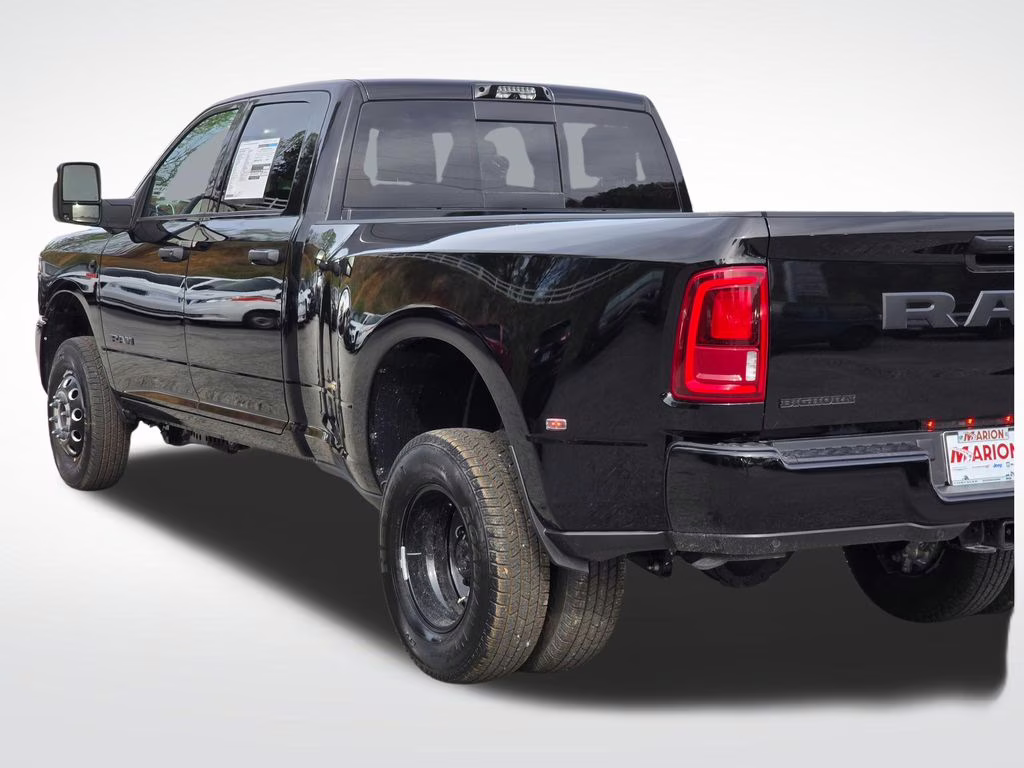 2026 Diamond Black Crystal Pearlcoat Ram 3500 Big Horn 4X4 Truck