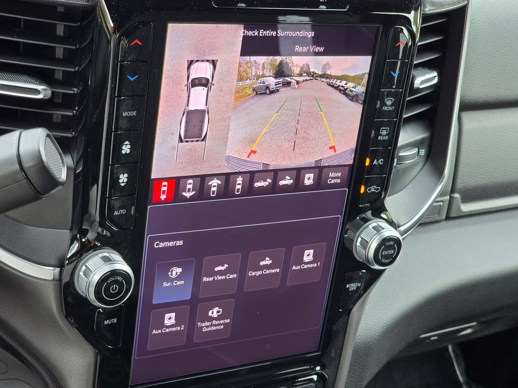 2026 Diamond Black Crystal Pearlcoat Ram 3500 Big Horn 4X4 Truck