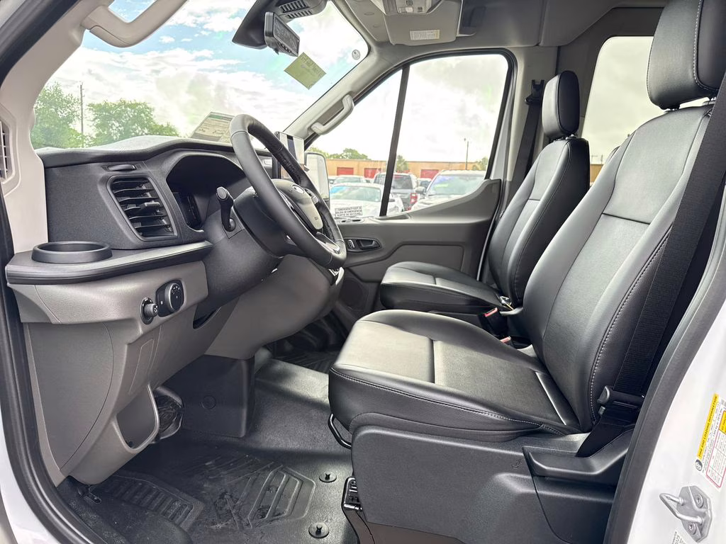 2026 Oxford White Ford Transit-350 XL RWD Crossover