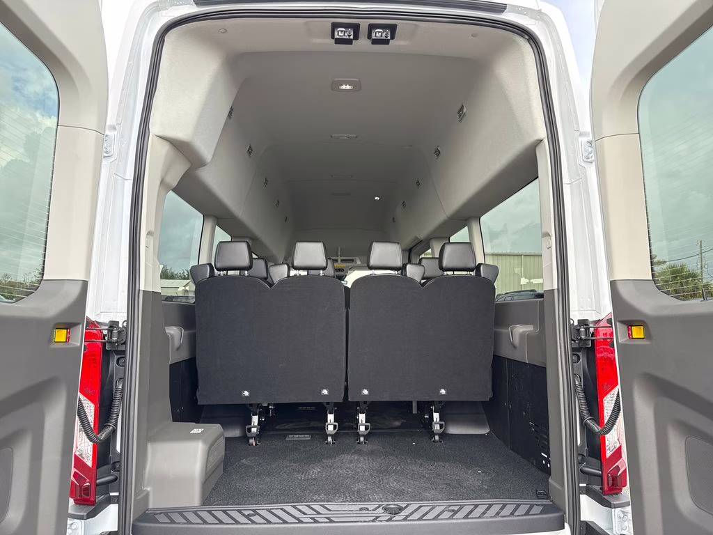 2026 Oxford White Ford Transit-350 XL RWD Crossover