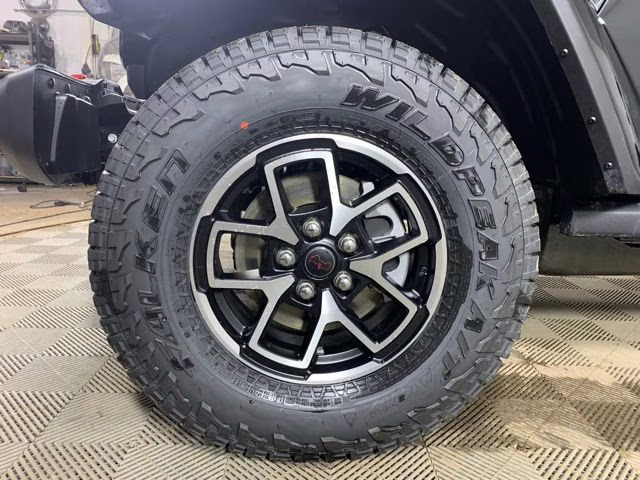 2026 Black Clearcoat Jeep Gladiator Rubicon 4X4 Truck