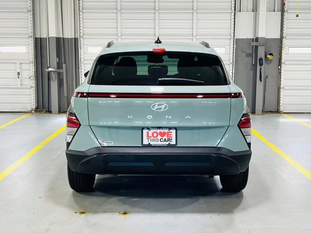 2025 Mirage Green Hyundai Kona SEL FWD SUV