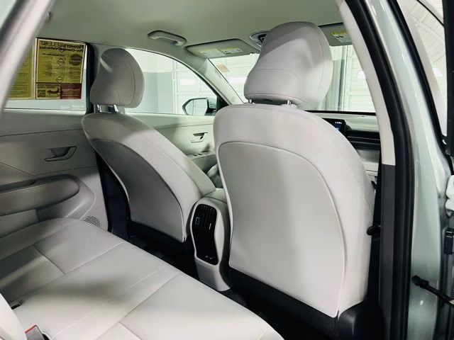 2025 Mirage Green Hyundai Kona SEL FWD SUV