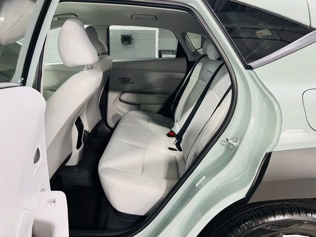 2025 Mirage Green Hyundai Kona SEL FWD SUV