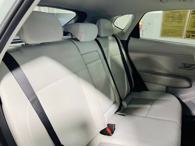 2025 Mirage Green Hyundai Kona SEL FWD SUV