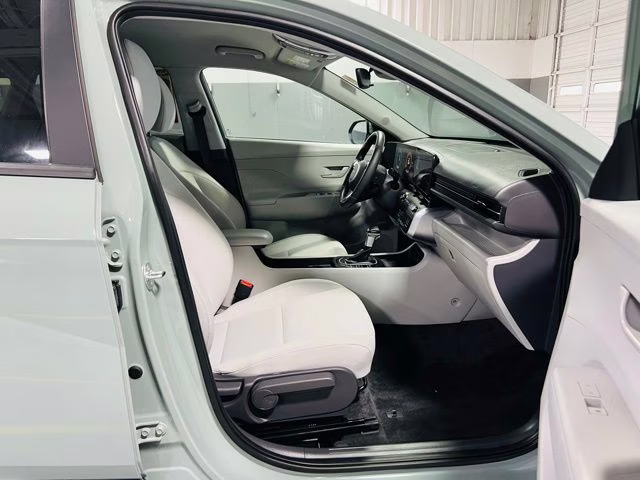 2025 Mirage Green Hyundai Kona SEL FWD SUV