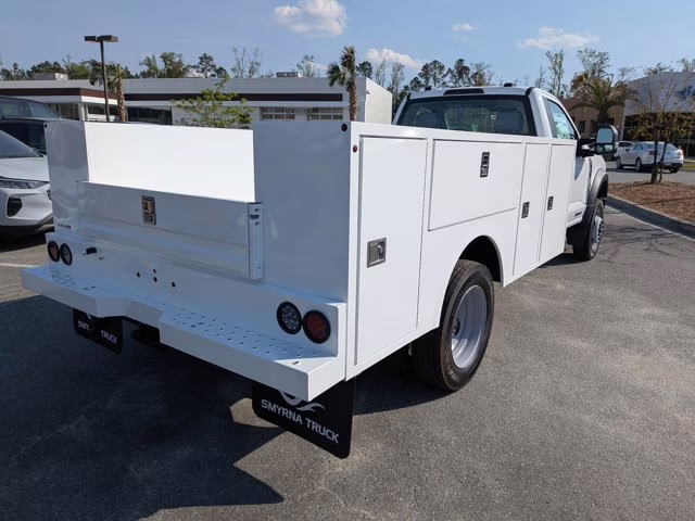 2026 Oxford White Ford Super Duty F-450 DRW XL 4X4 Truck