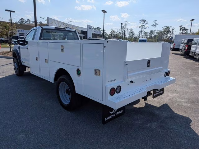 2026 Oxford White Ford Super Duty F-450 DRW XL 4X4 Truck