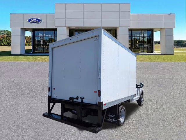 2026 Oxford White Ford Super Duty F-450 DRW XL 4X4 Truck