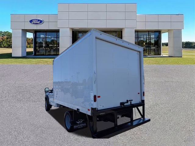 2026 Oxford White Ford Super Duty F-450 DRW XL 4X4 Truck