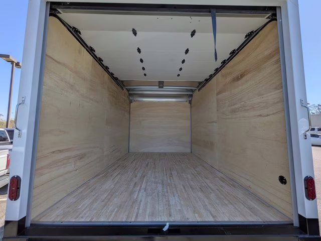 2026 Oxford White Ford Super Duty F-450 DRW XL 4X4 Truck