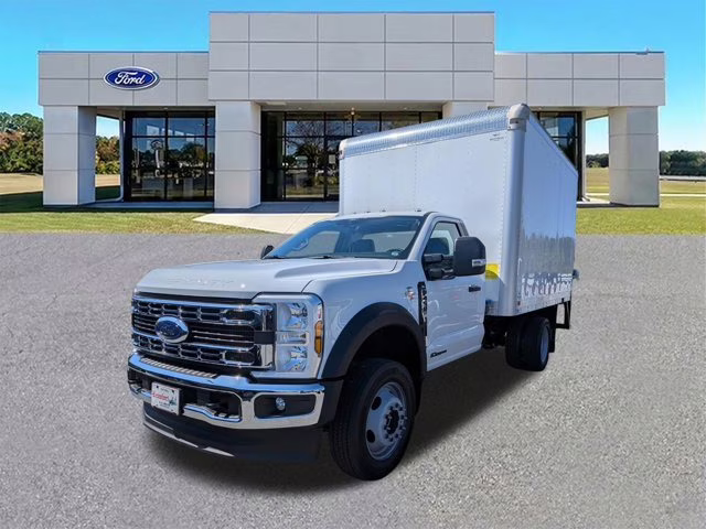 2026 Oxford White Ford Super Duty F-450 DRW XL 4X4 Truck