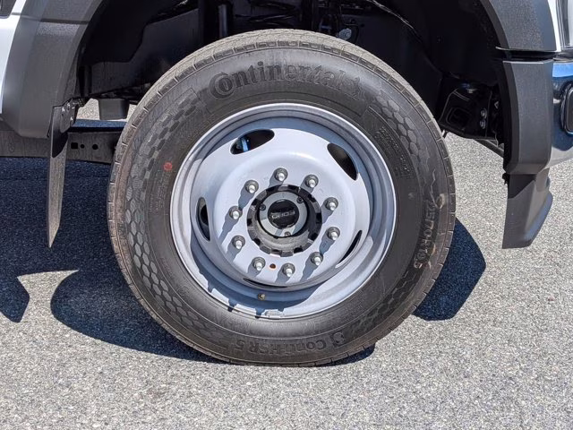 2026 Oxford White Ford Super Duty F-450 DRW XL 4X4 Truck