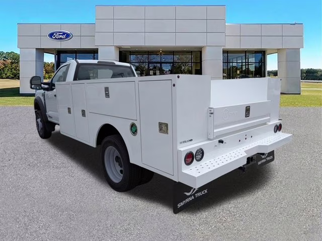 2026 Oxford White Ford Super Duty F-550 DRW XL 4X4 Truck
