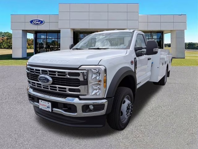2026 Oxford White Ford Super Duty F-550 DRW XL 4X4 Truck