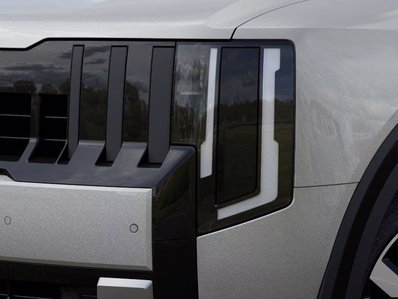 2027 Ivory Silver Kia Telluride S FWD SUV