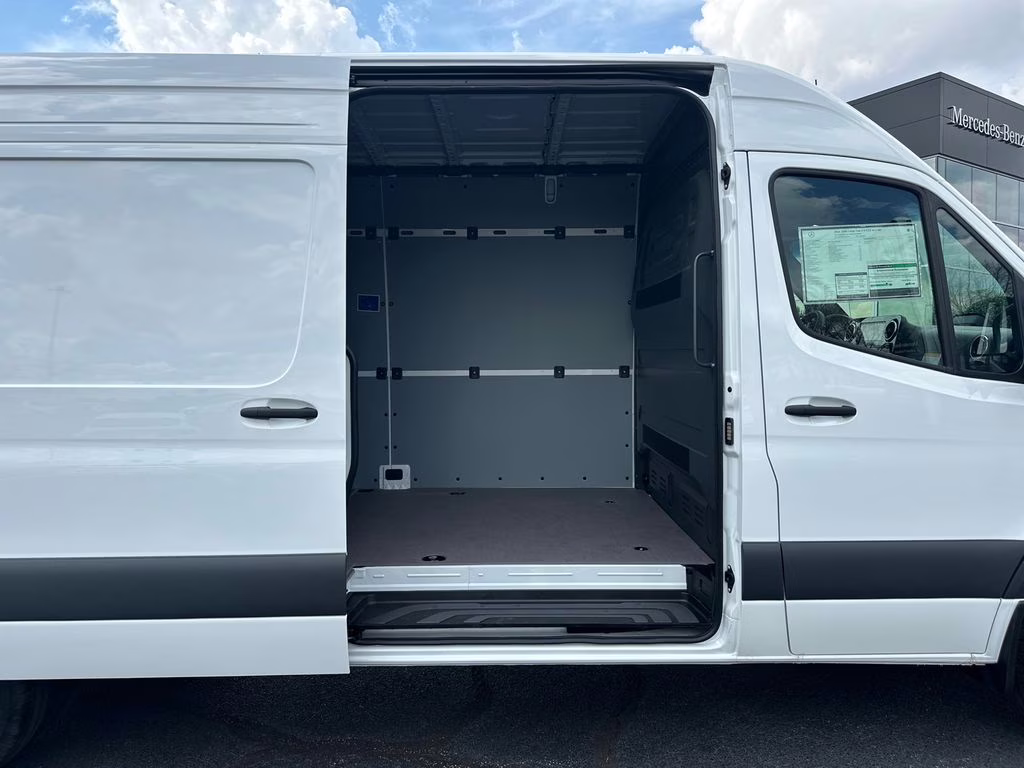 2026 Arctic Mercedes-Benz Sprinter 3500 Cargo 170 WB RWD Van