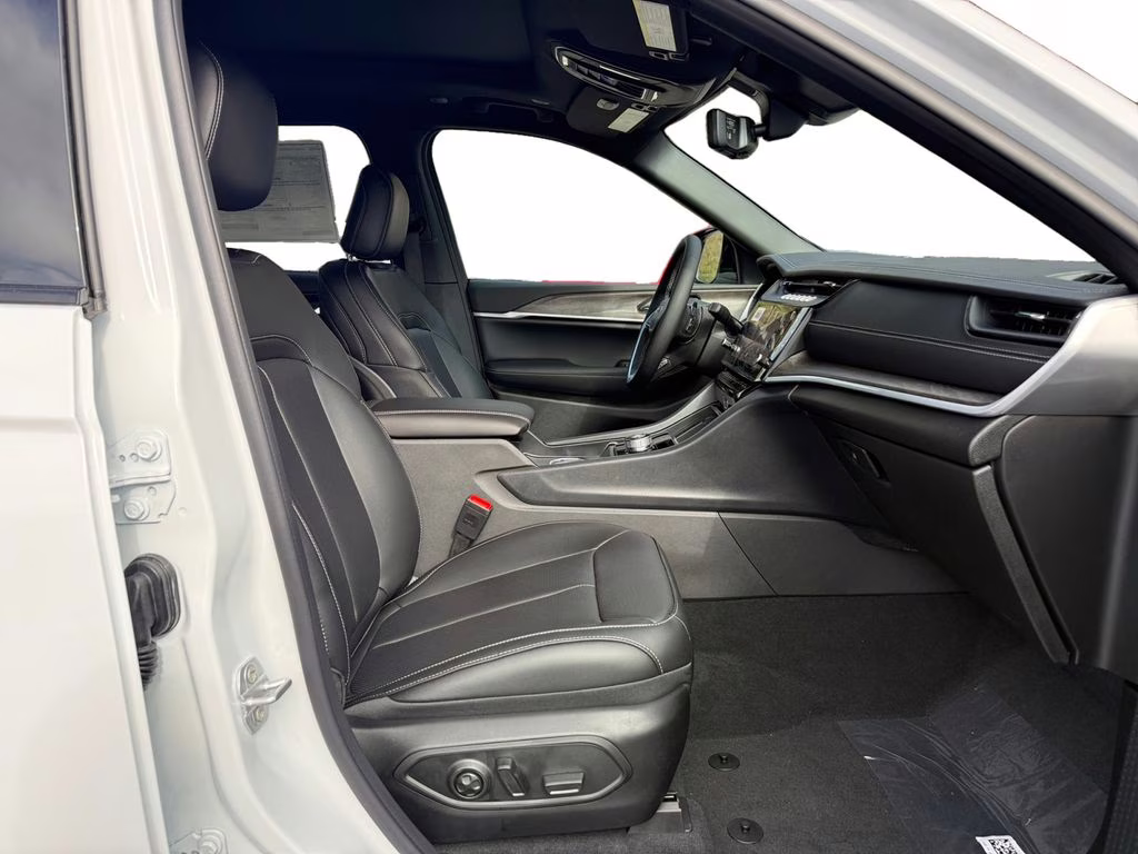 2026 Bright White Clearcoat Jeep Grand Cherokee L Limited RWD SUV