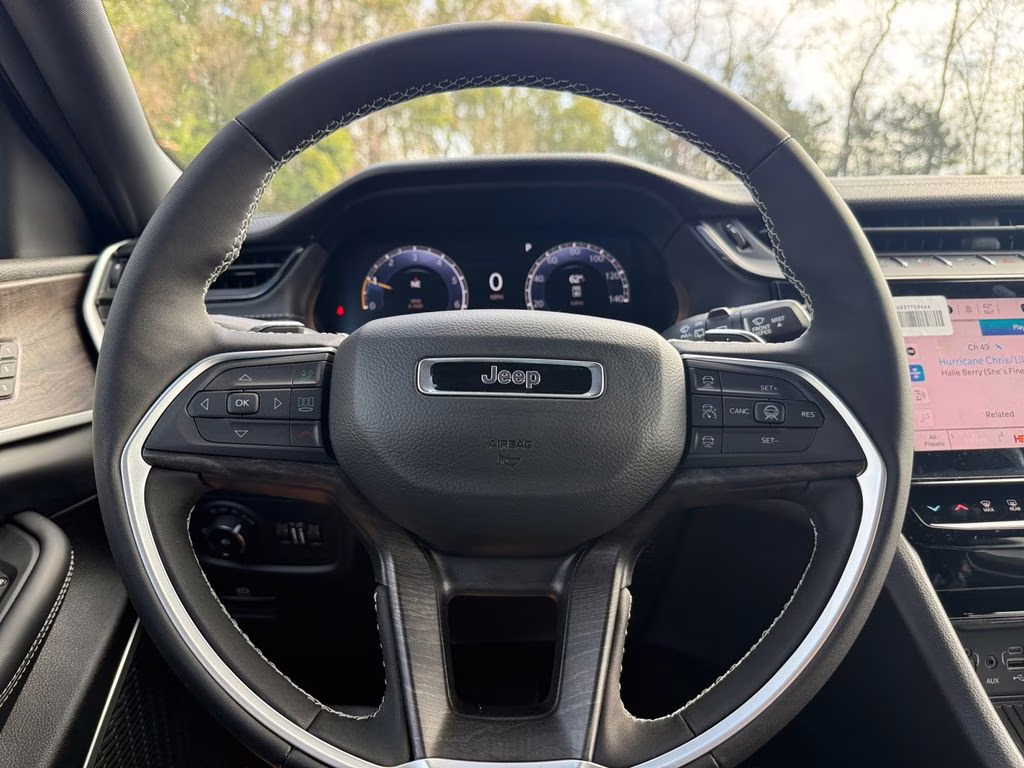 2026 Bright White Clearcoat Jeep Grand Cherokee L Limited RWD SUV