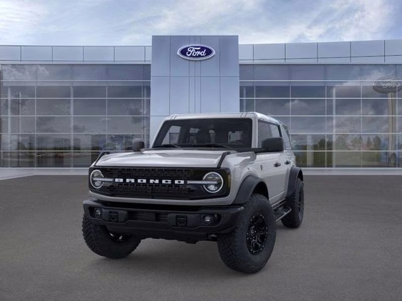 2026 Avalanche Gray Ford Bronco Badlands 4X4 SUV