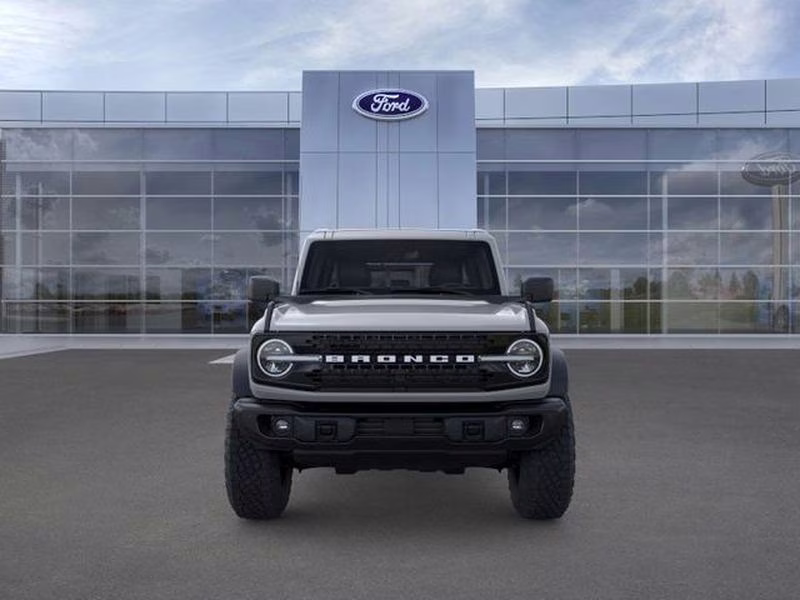 2026 Avalanche Gray Ford Bronco Badlands 4X4 SUV