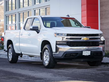 2021 Summit White Chevrolet Silverado 1500 LT 4X4 Truck