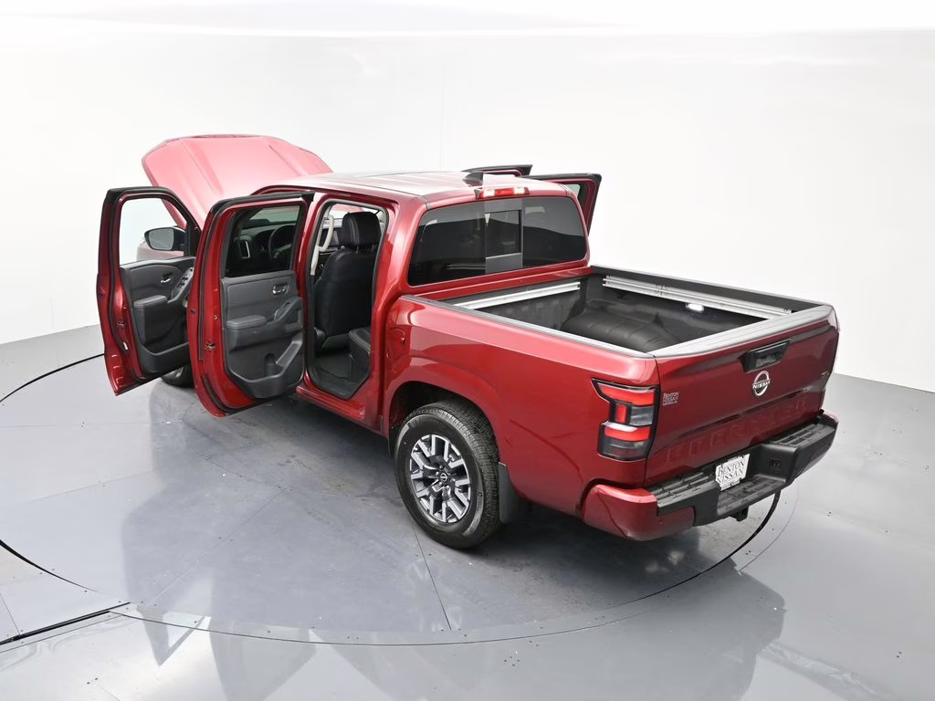 2024 Cardinal Red Metallic Tricoat Nissan Frontier SL RWD Truck