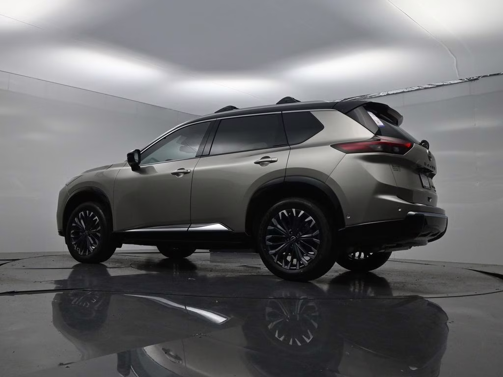 2026 Champagne Silver Metallic Nissan Rogue Platinum AWD SUV