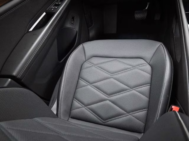 2025 Gray Volkswagen Atlas 2.0T SE w/Technology FWD SUV