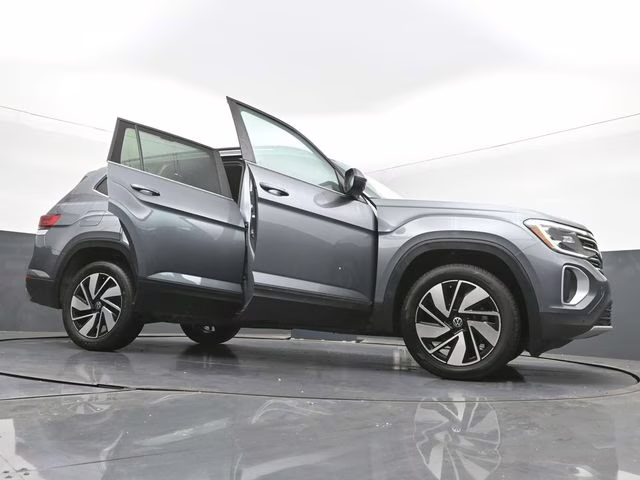 2025 Gray Volkswagen Atlas 2.0T SE w/Technology FWD SUV