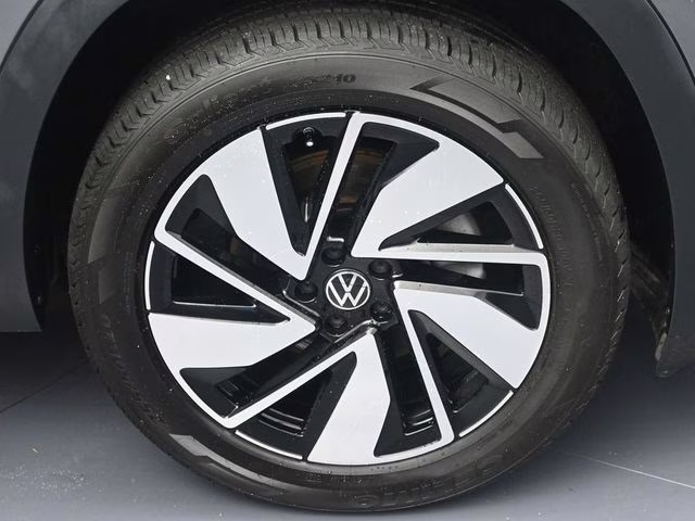 2025 Gray Volkswagen Atlas 2.0T SE w/Technology FWD SUV