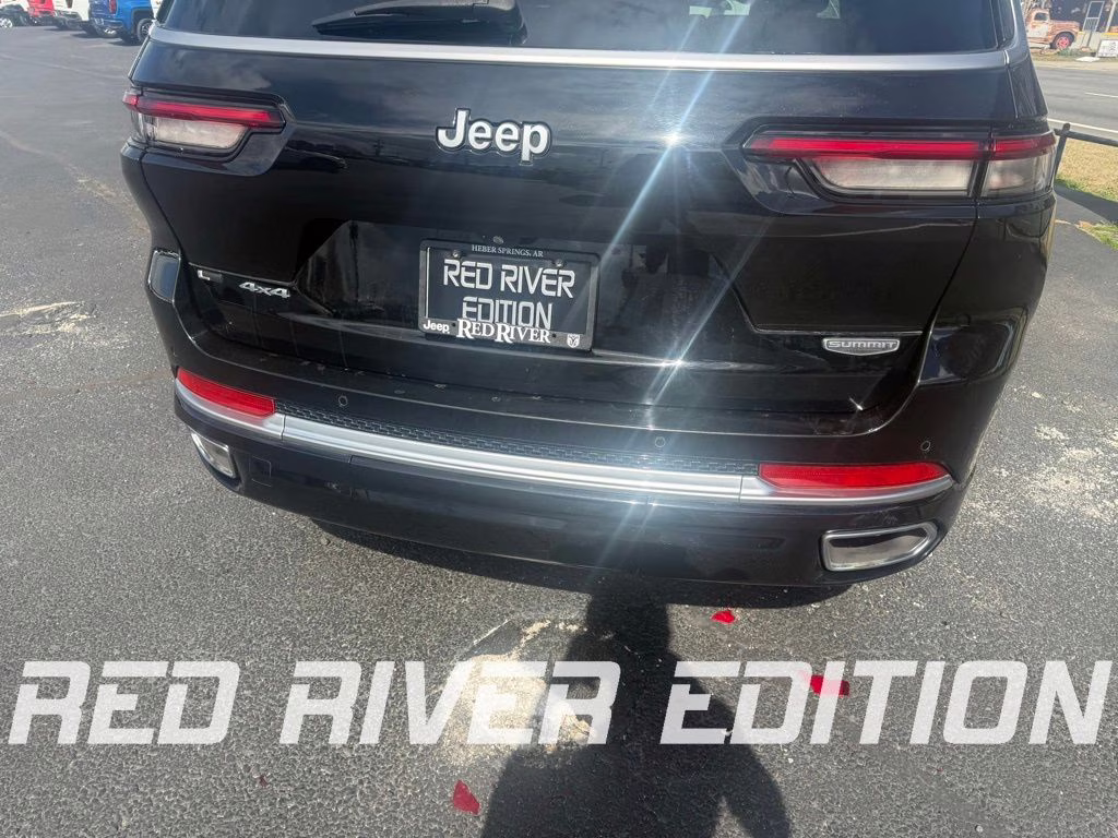 2021 Diamond Black Crystal Pearlcoat Jeep Grand Cherokee L Summit 4X4 SUV