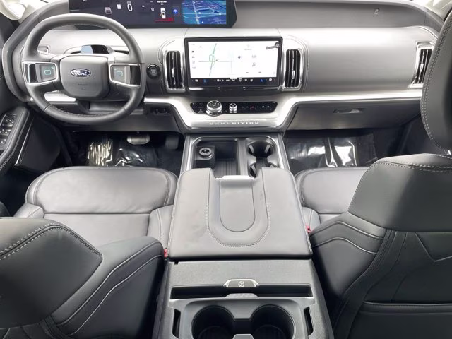 2026 Glacier Gray Metallic Tri-Coat Ford Expedition Max Platinum 4X4 SUV