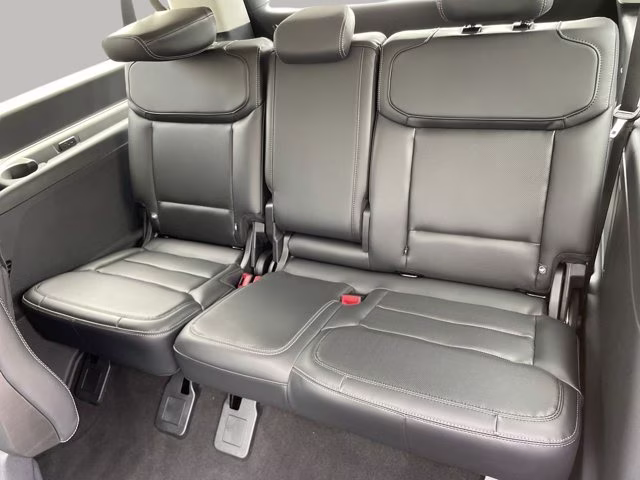 2026 Glacier Gray Metallic Tri-Coat Ford Expedition Max Platinum 4X4 SUV