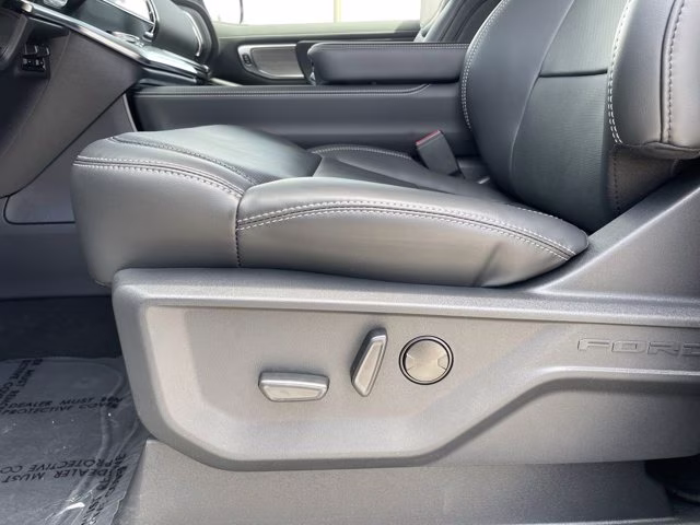 2026 Glacier Gray Metallic Tri-Coat Ford Expedition Max Platinum 4X4 SUV