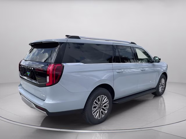 2026 Glacier Gray Metallic Tri-Coat Ford Expedition Max Platinum 4X4 SUV